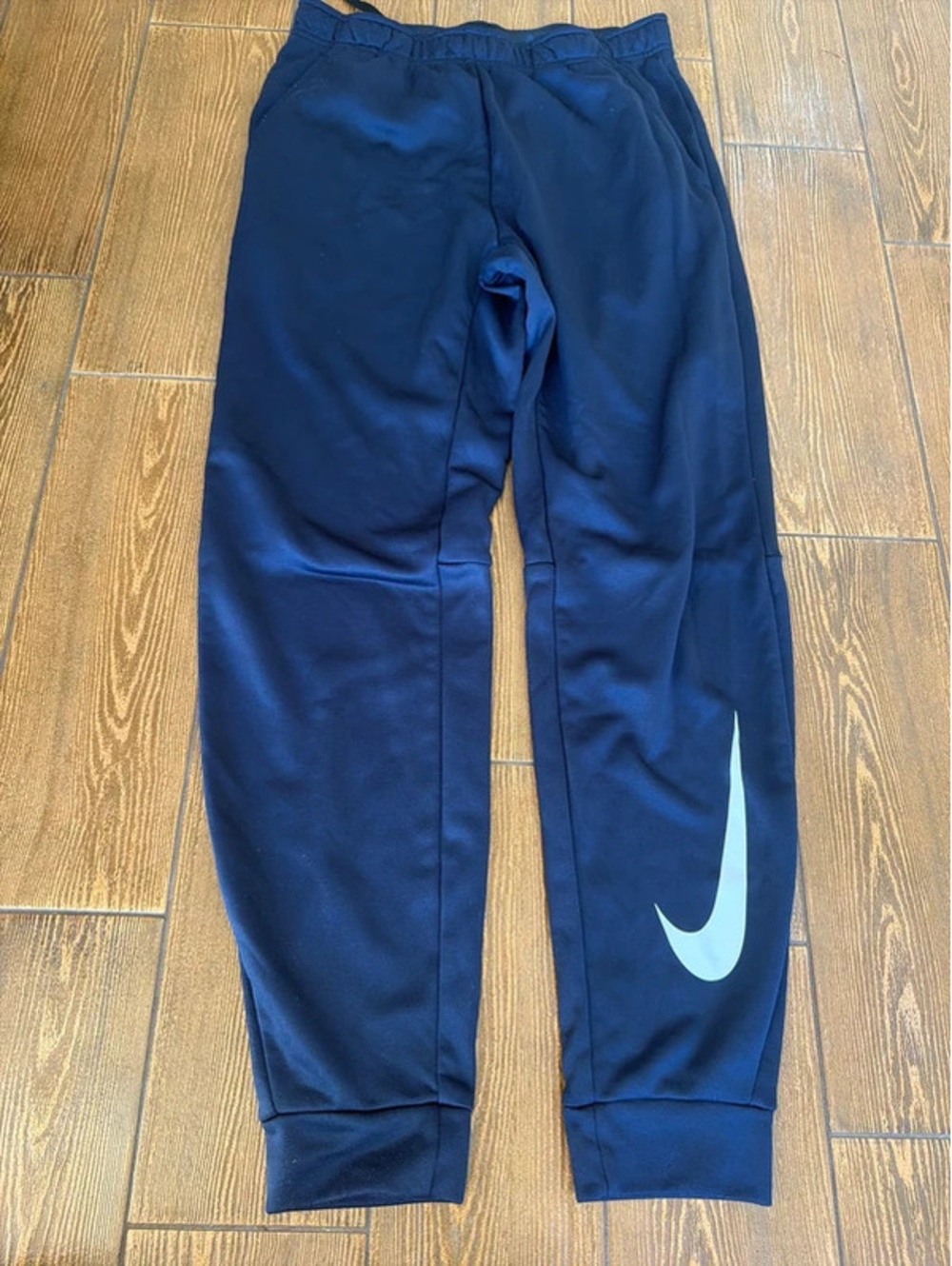 Nike navy blue joggers men’s size large Therma fit